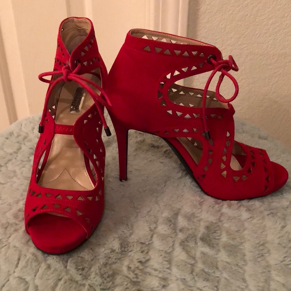 Jennifer Lopez heels